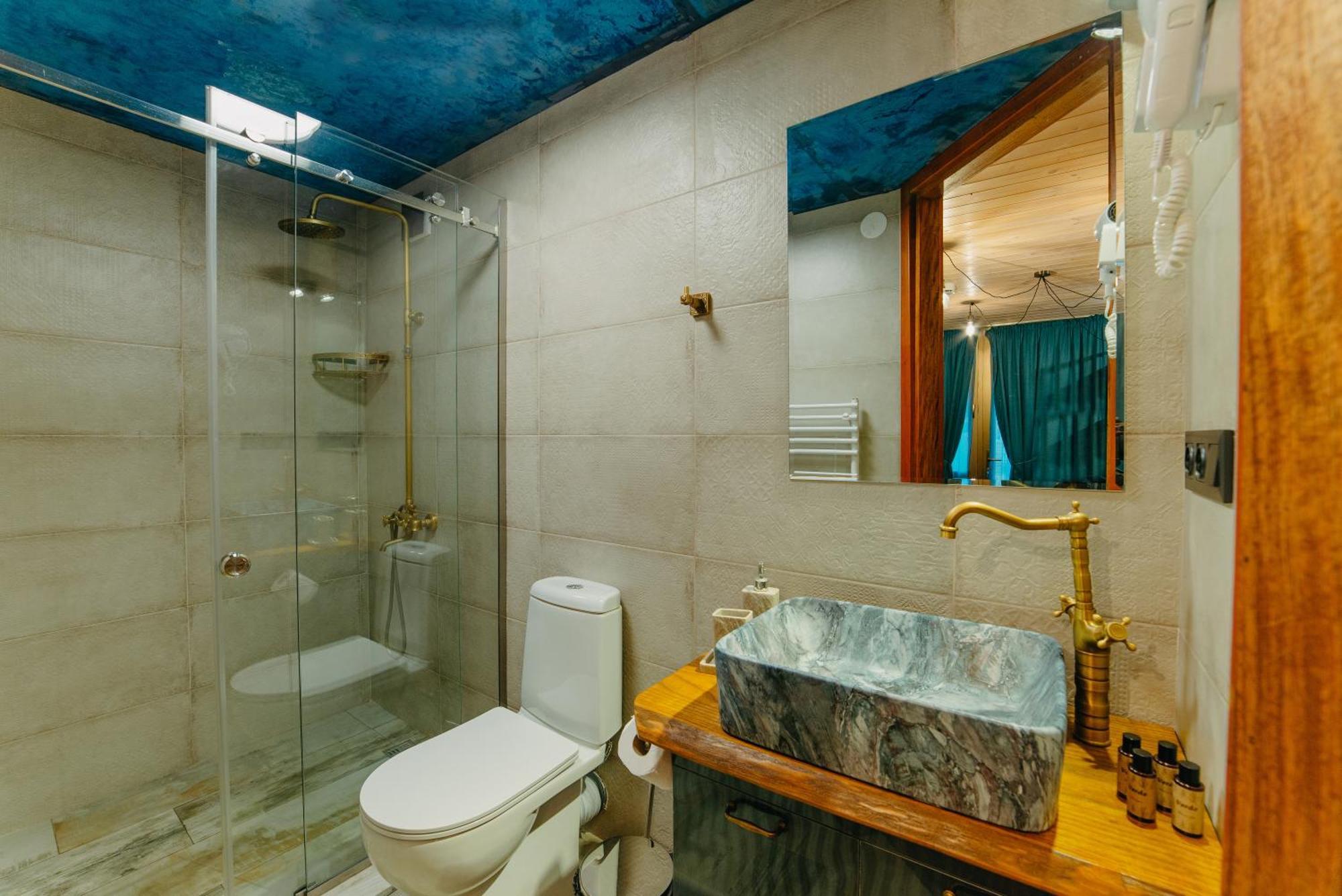 Wanderholic Hotell Telavi Eksteriør bilde